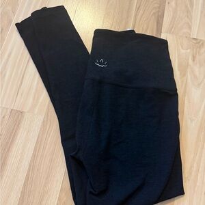 Beyond Yoga Spacedye Midi Leggings Darkest Night Small NWOT